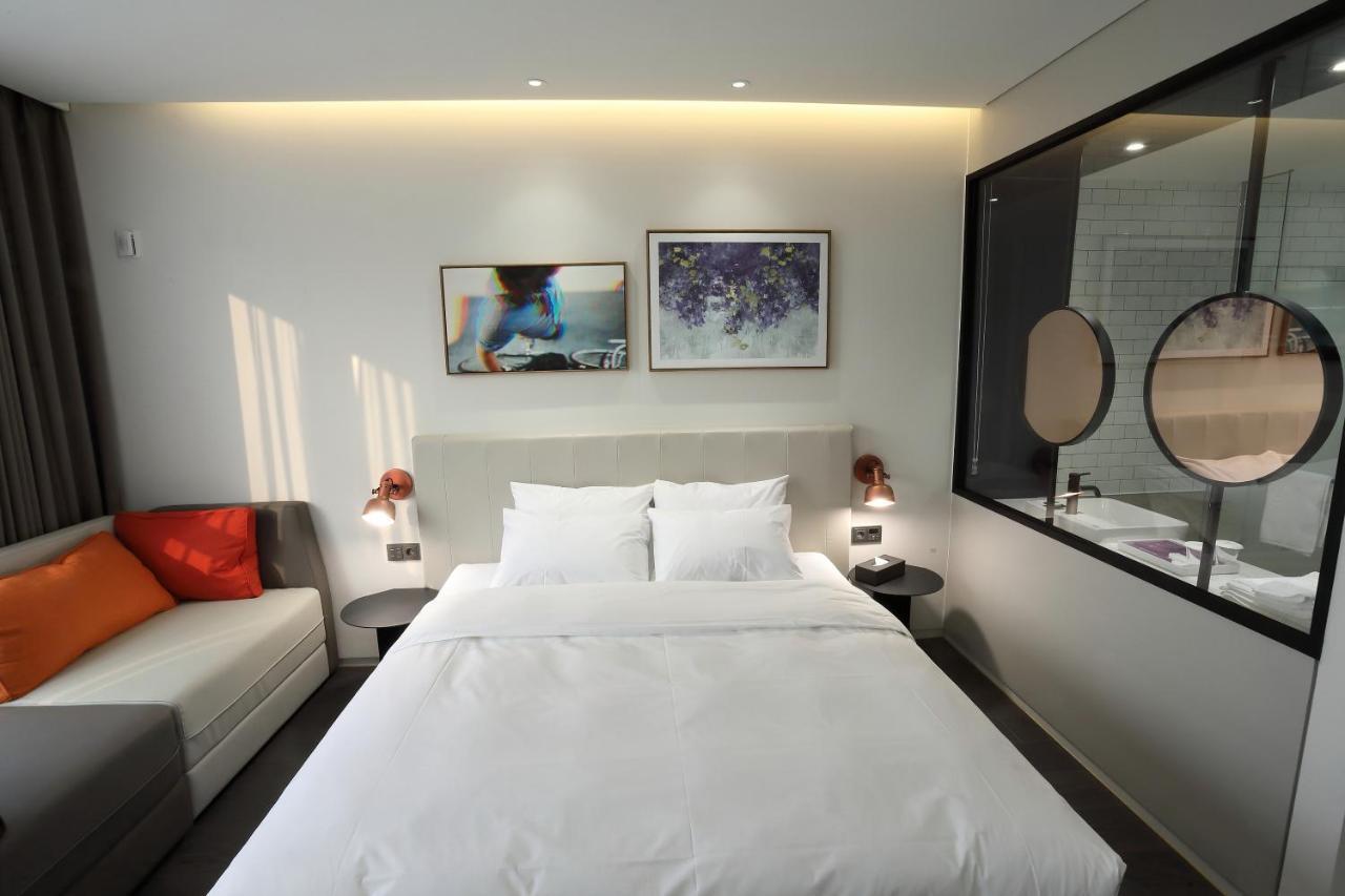 Orchid Hotel Уонджу Екстериор снимка