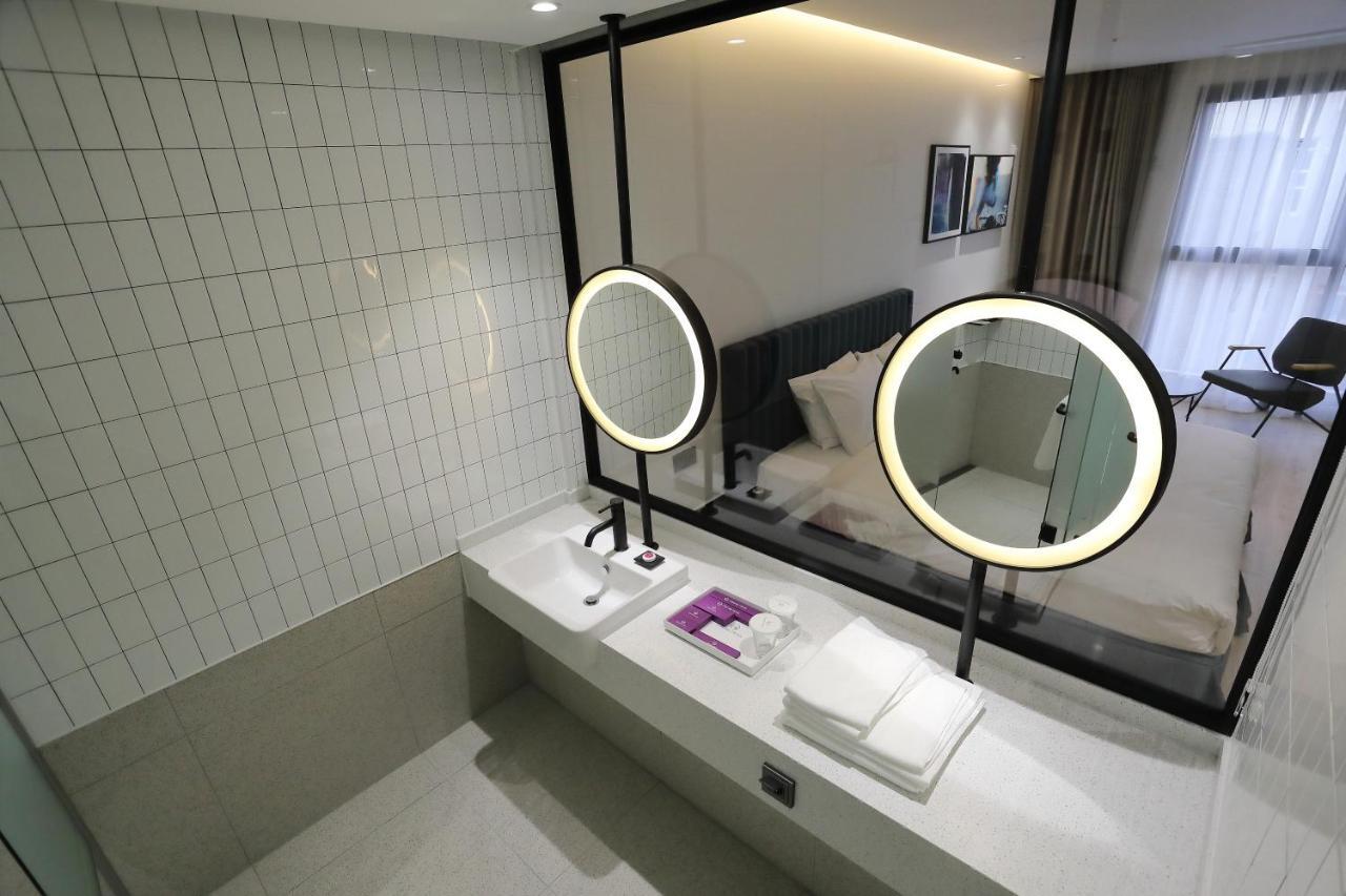 Orchid Hotel Уонджу Екстериор снимка