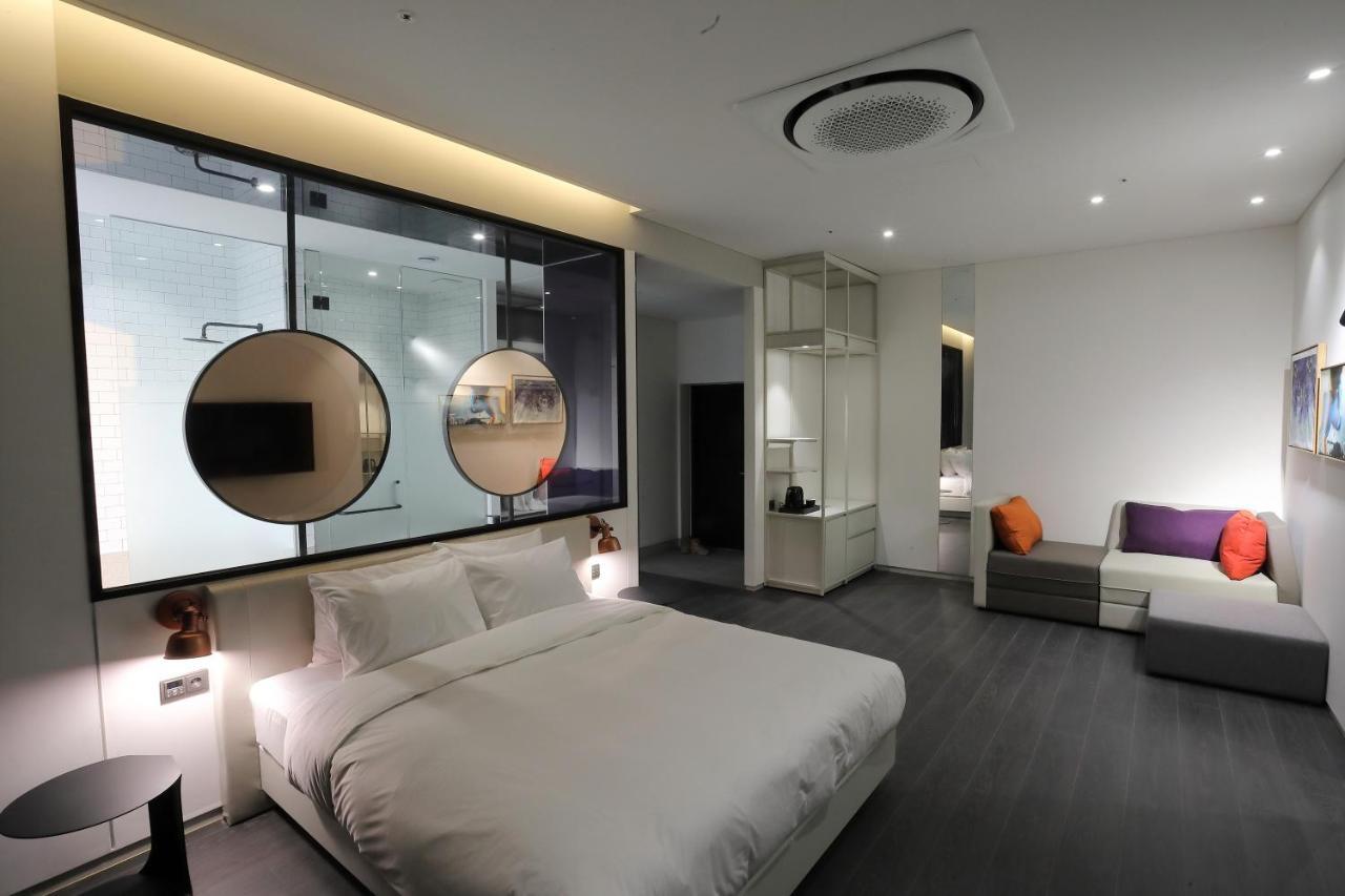 Orchid Hotel Уонджу Екстериор снимка